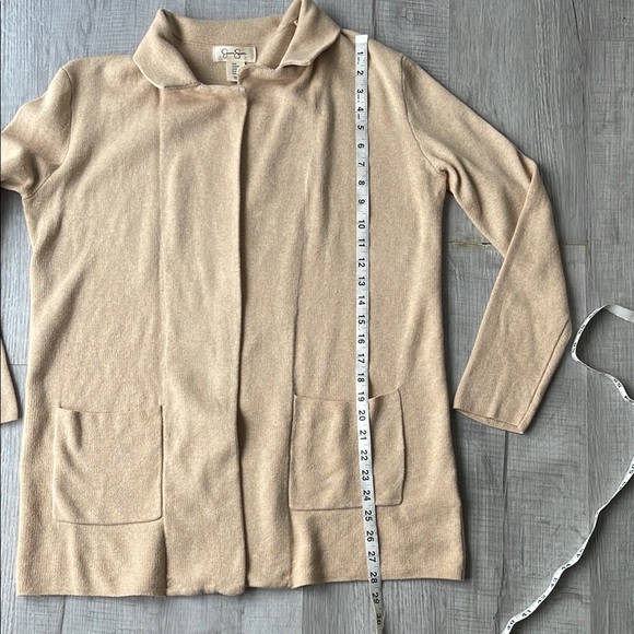 Jessica Simpson Tan Cardigan Sweater with Collared Neckline, M. - Picture 4 of 7